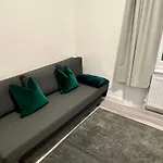 Paddington Praed St Apartment